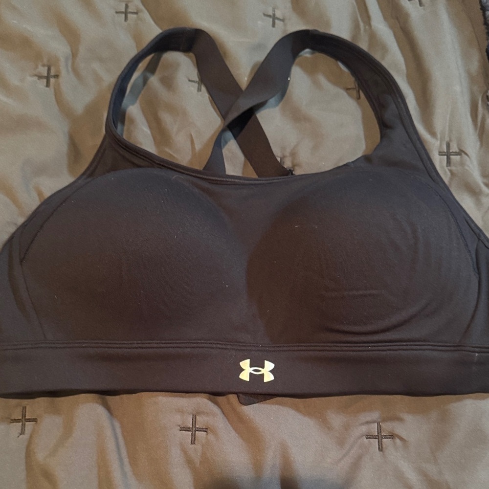 Under Armour Black Cross-Back Sports Bra